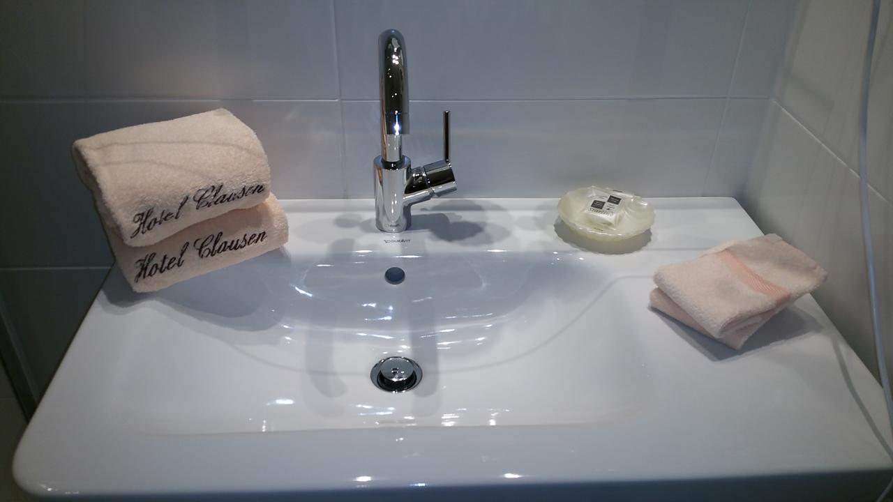 Clausen 3*